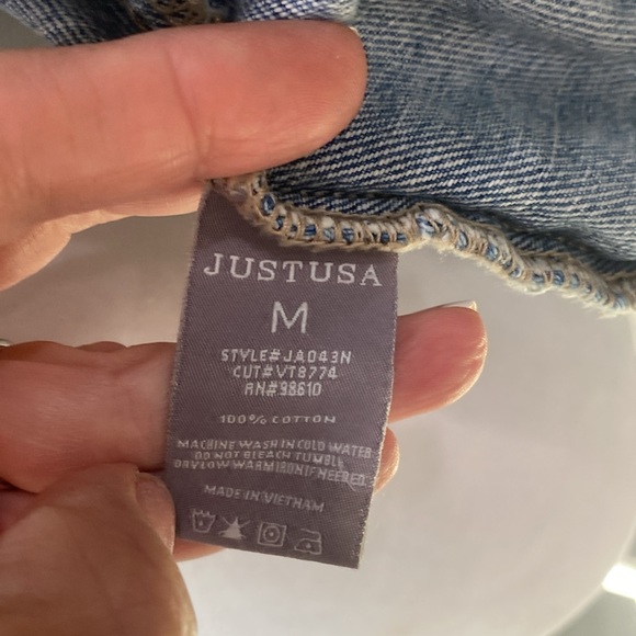 Granny Crochet Squares Of Cross Distressed Denim Jacket, Refashioned by Susie - Picture 4 of 5